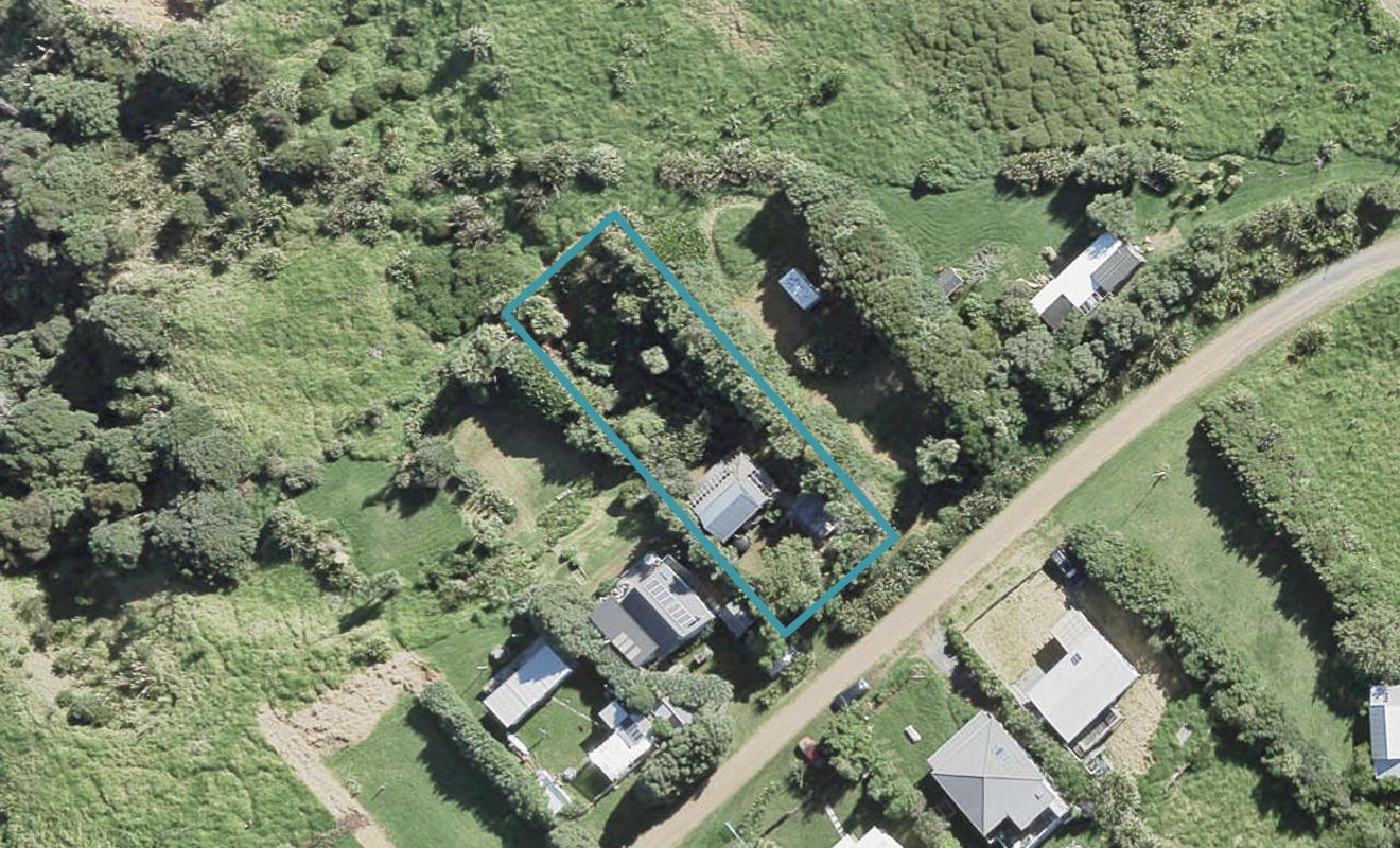 16 Woody Bay Road, Rakino Island, Auckland - Carousel 1