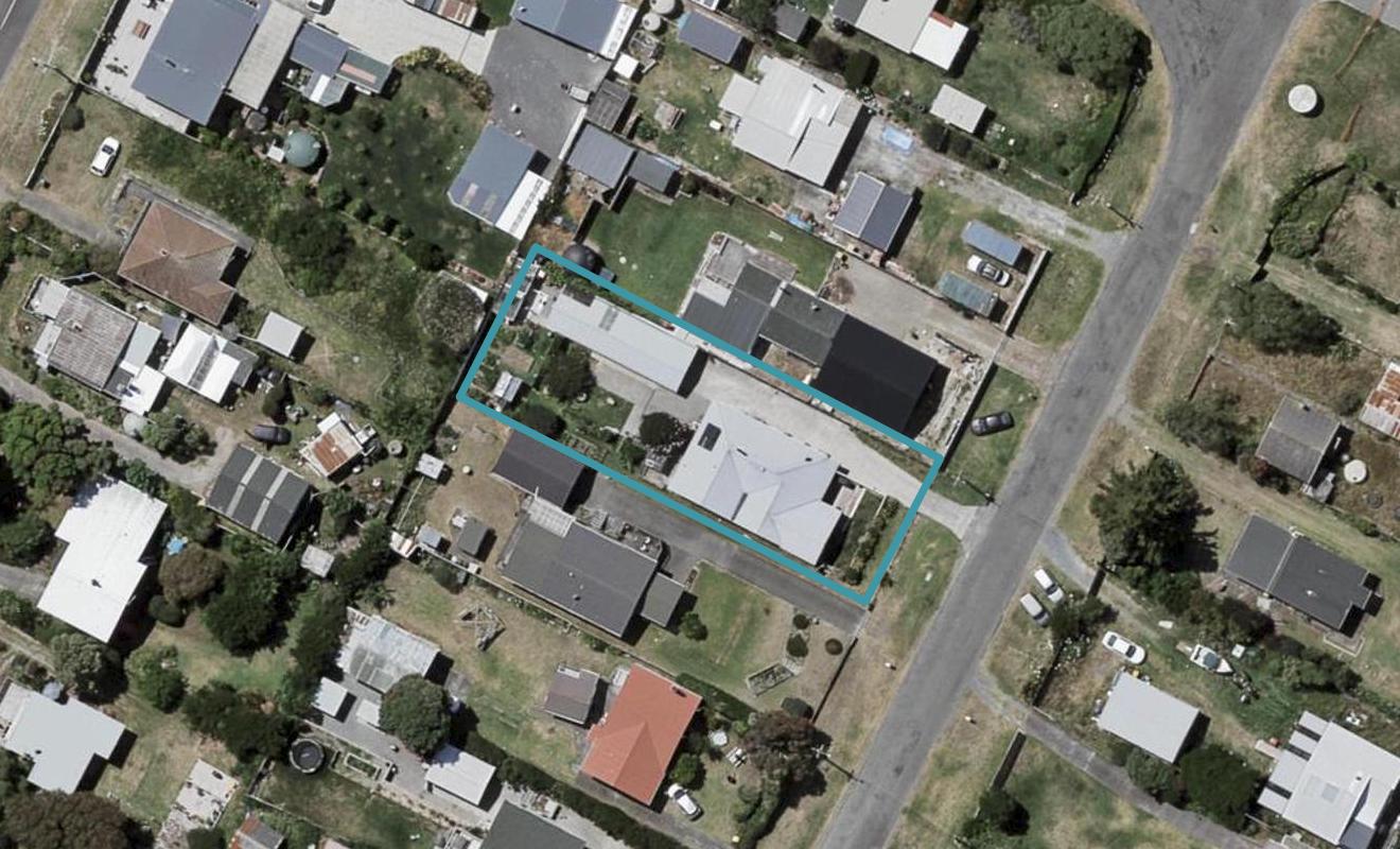 29 Gawler Street, Te Horo Beach - Carousel 1