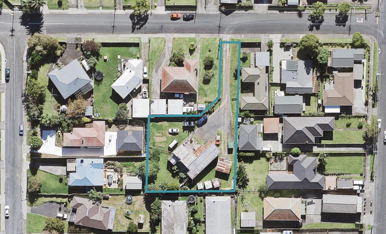 2 Blease Street, New Lynn, Auckland - Carousel 1