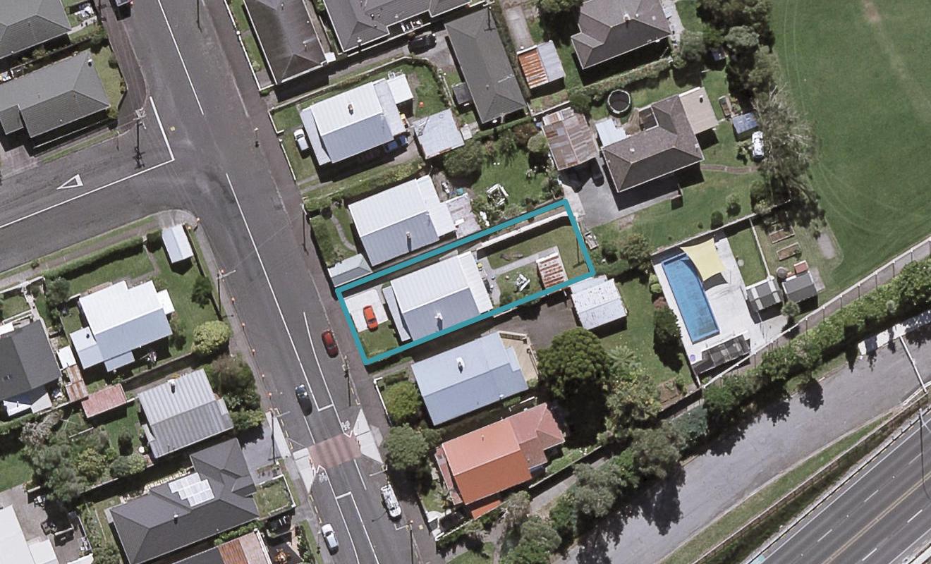 25 Paynters AVE, Strandon, New Plymouth - Carousel 1