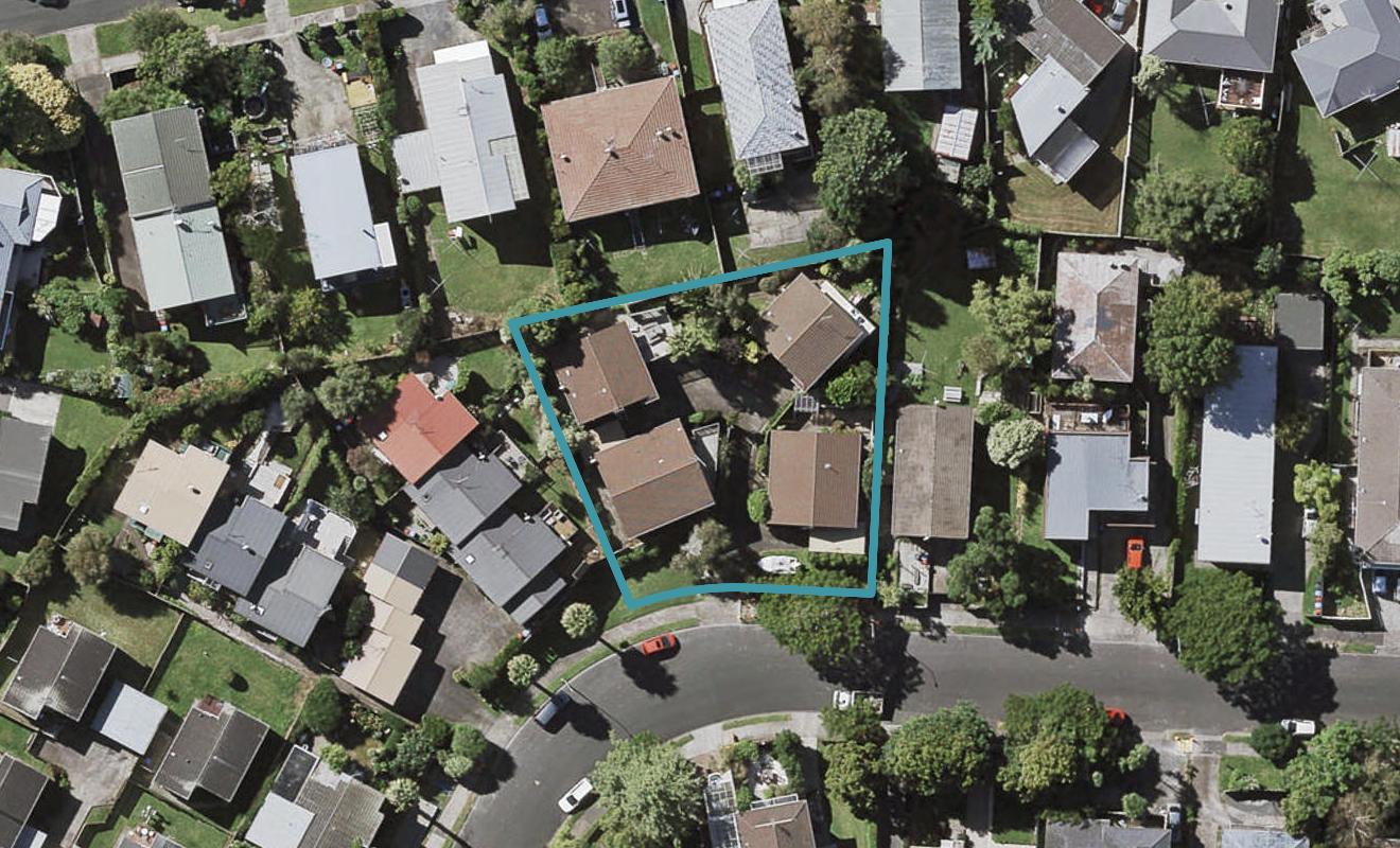 2/10 Lush Avenue, St Johns, Auckland - Carousel 1