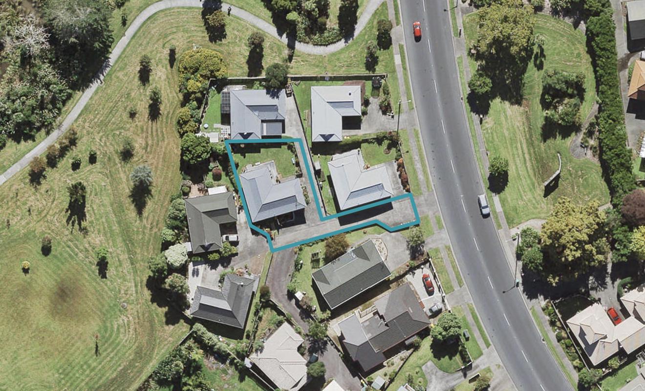 20 Central Park Drive, Te Atatu South, Auckland - Carousel 1