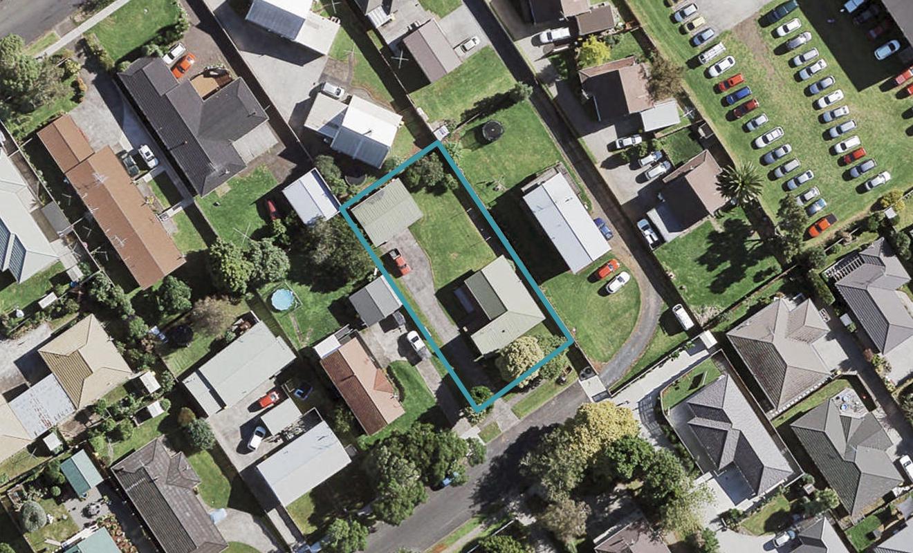 37 Paterson Avenue West, Pukekohe - Carousel 1