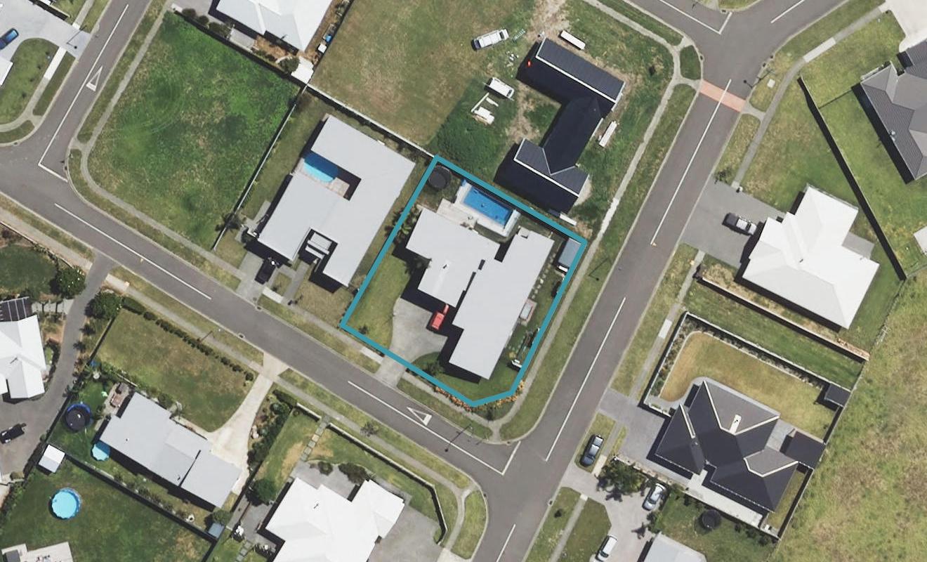 8 Law Street, Wainui, Gisborne - Carousel 1