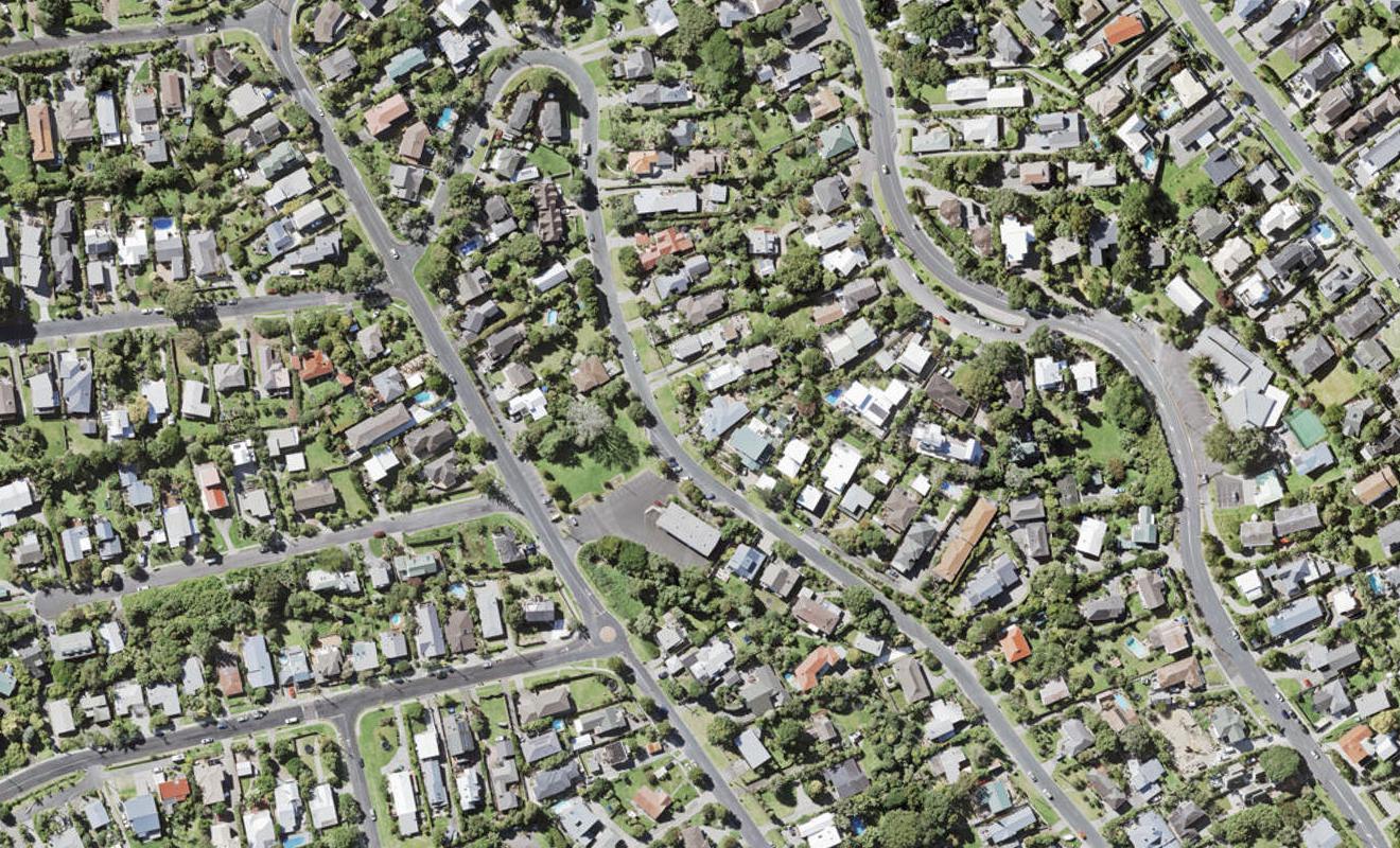 25 Seaton Road, Murrays Bay, Auckland - Carousel 1