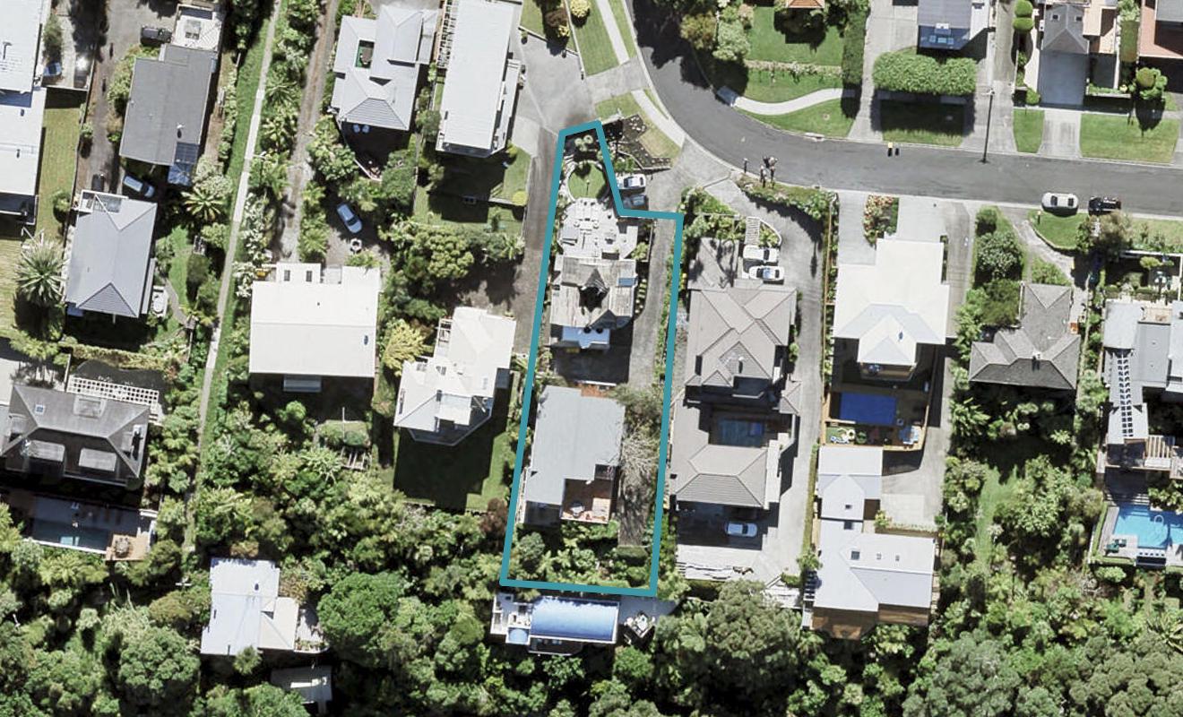 1/1 Clifton Road, Browns Bay, Auckland - Carousel 1