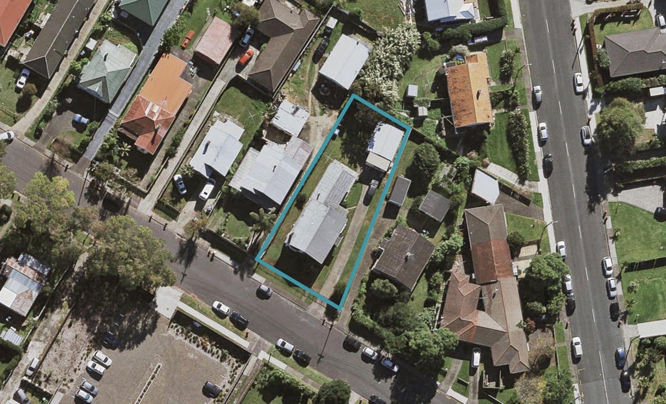 22 Middlemore Road, Otahuhu, Auckland - Carousel 1