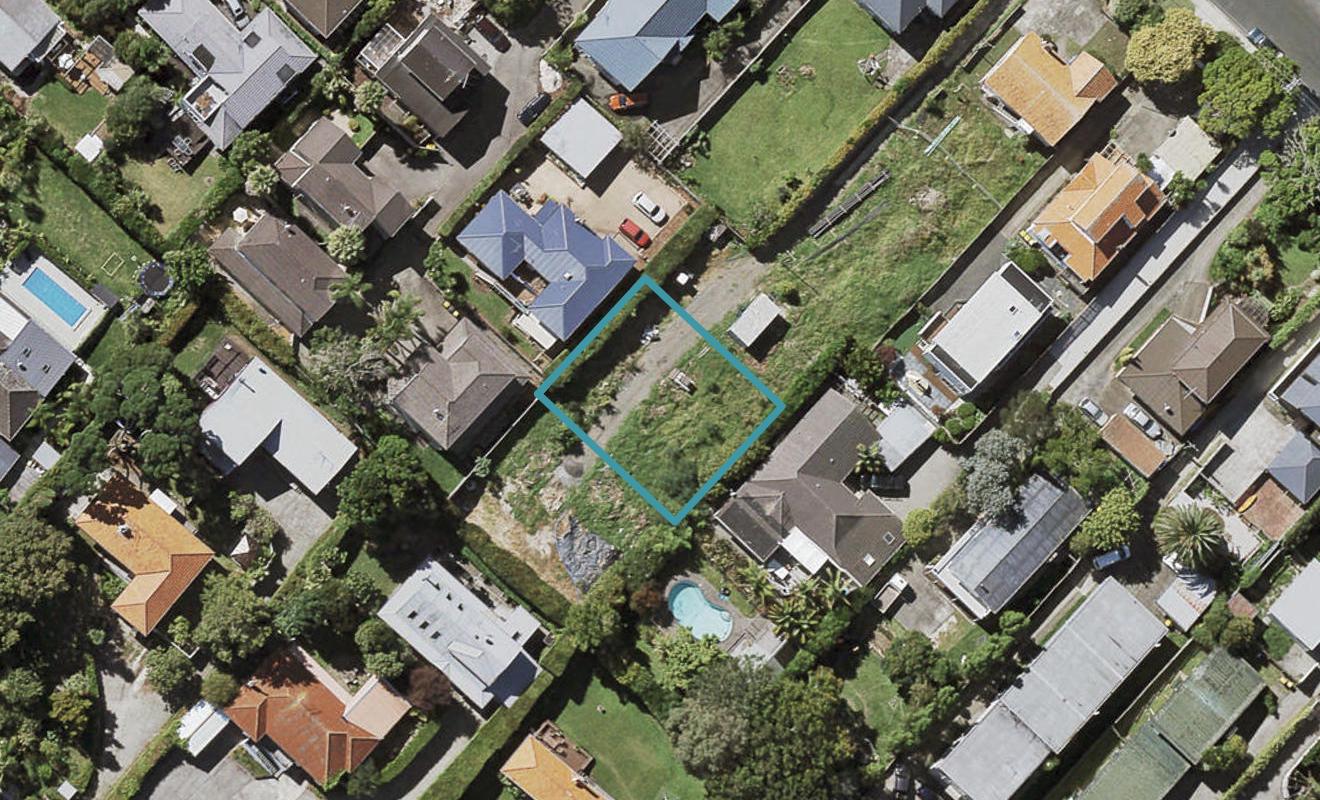 22C Dallinghoe Crescent, Milford, Auckland - Carousel 1
