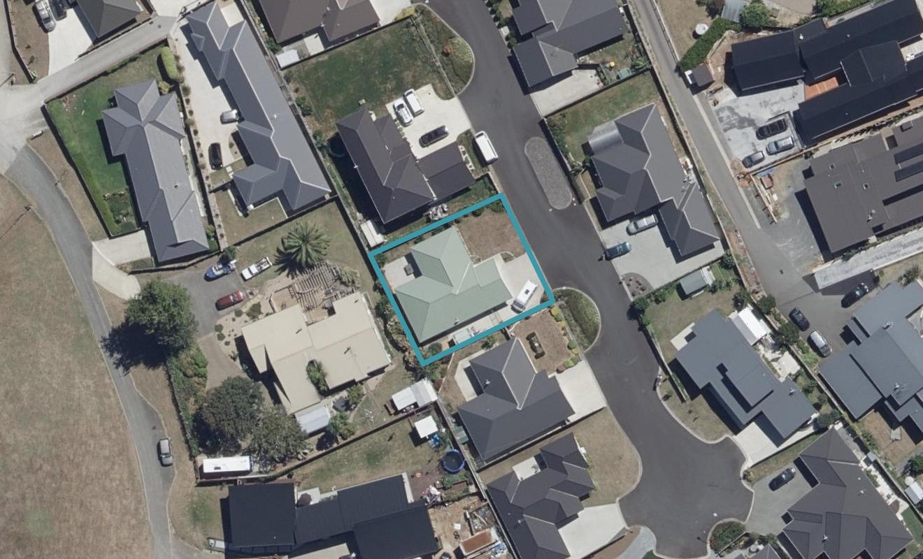 8 Ruske Place, Grandview Heights, Hamilton - Carousel 1