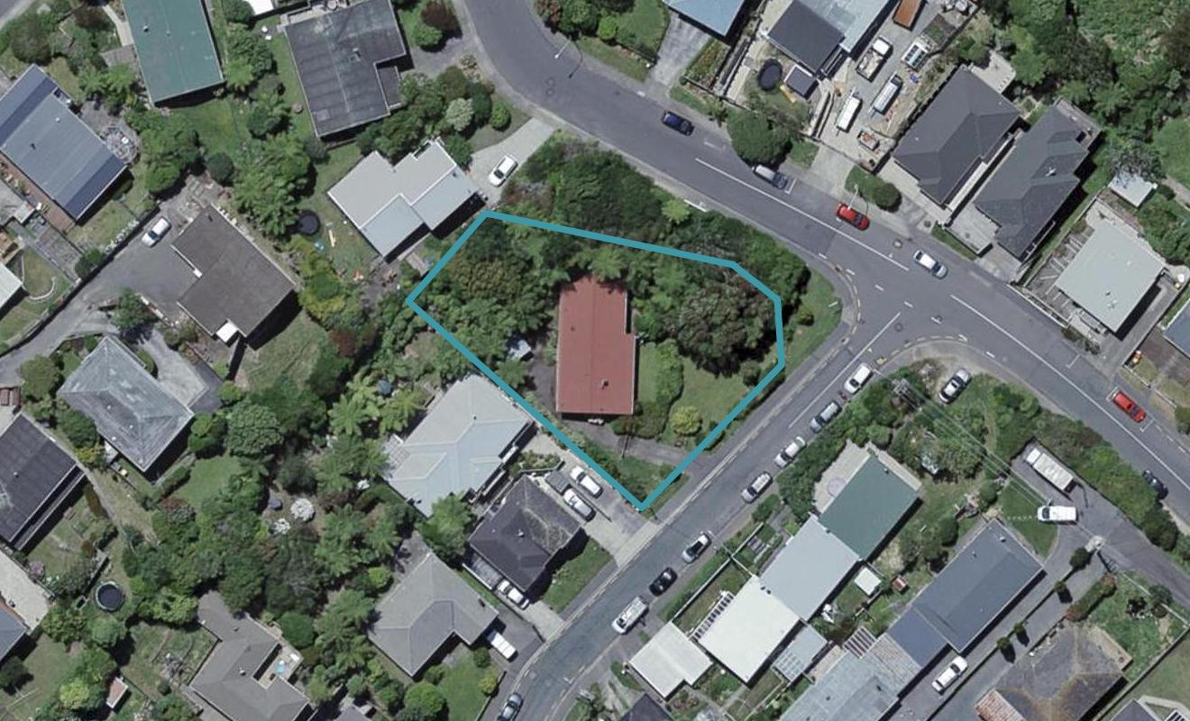 2 Hollies Crescent, Johnsonville, Wellington - Carousel 1