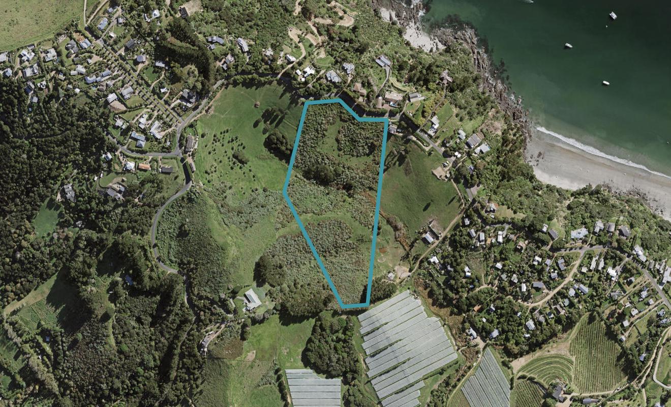1F Sea View Road, Ostend, Waiheke Island - Carousel 1