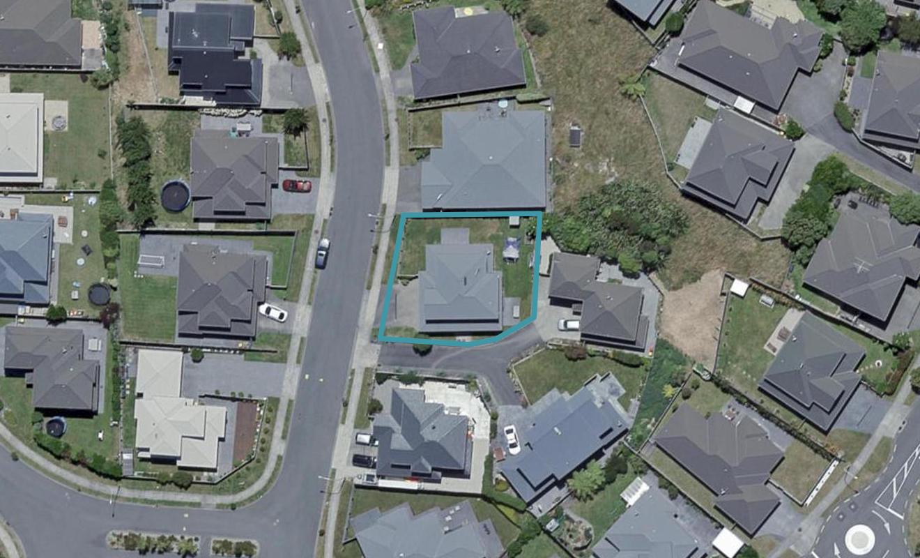 12 Cheetwood Street, Churton Park, Wellington - Carousel 1