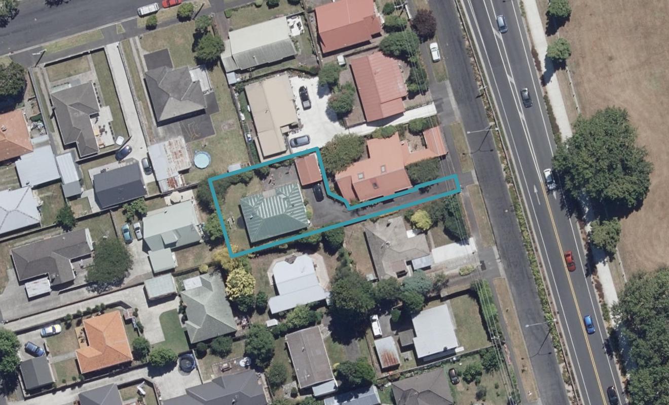 241 Dey Street, Hamilton East, Hamilton - Carousel 1