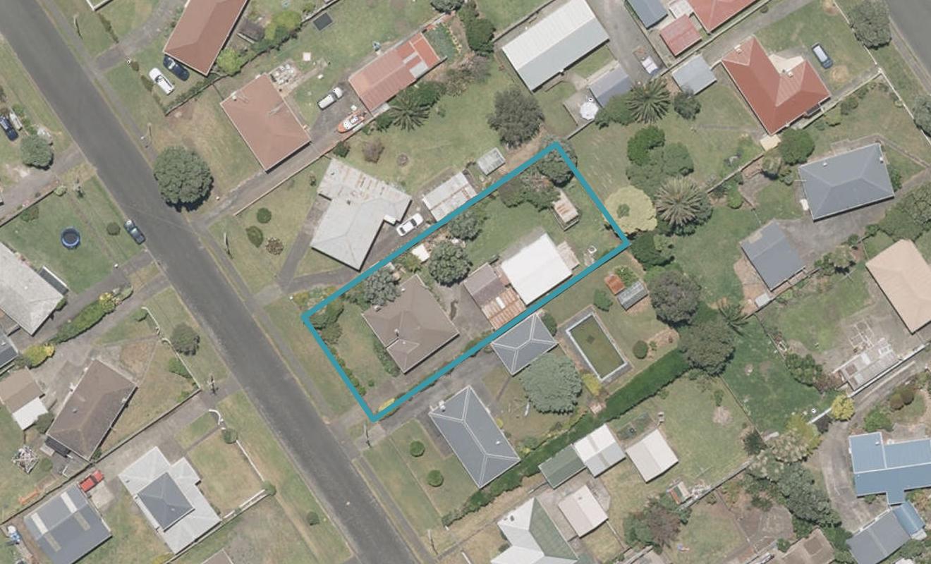 18 Laird Street, Castlecliff, Whanganui - Carousel 1