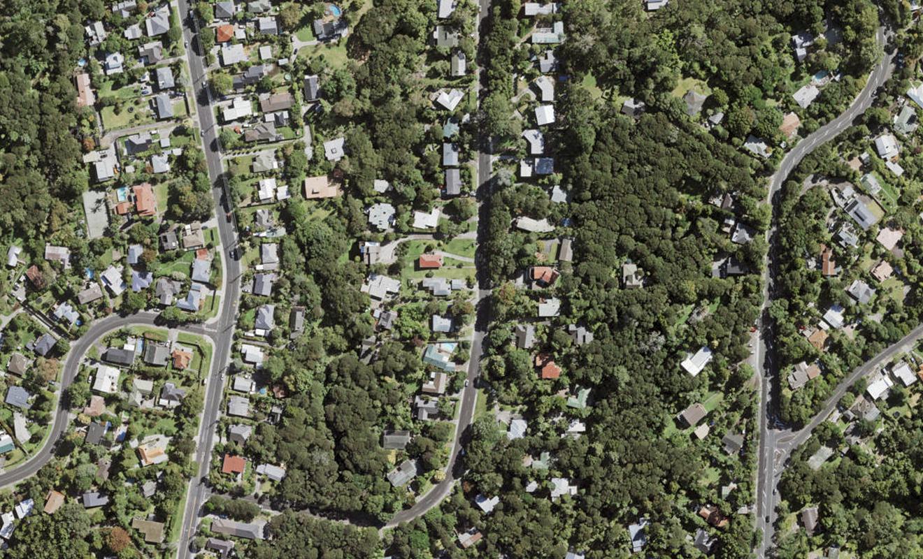 54 Woodfern Crescent, Titirangi, Auckland - Carousel 1
