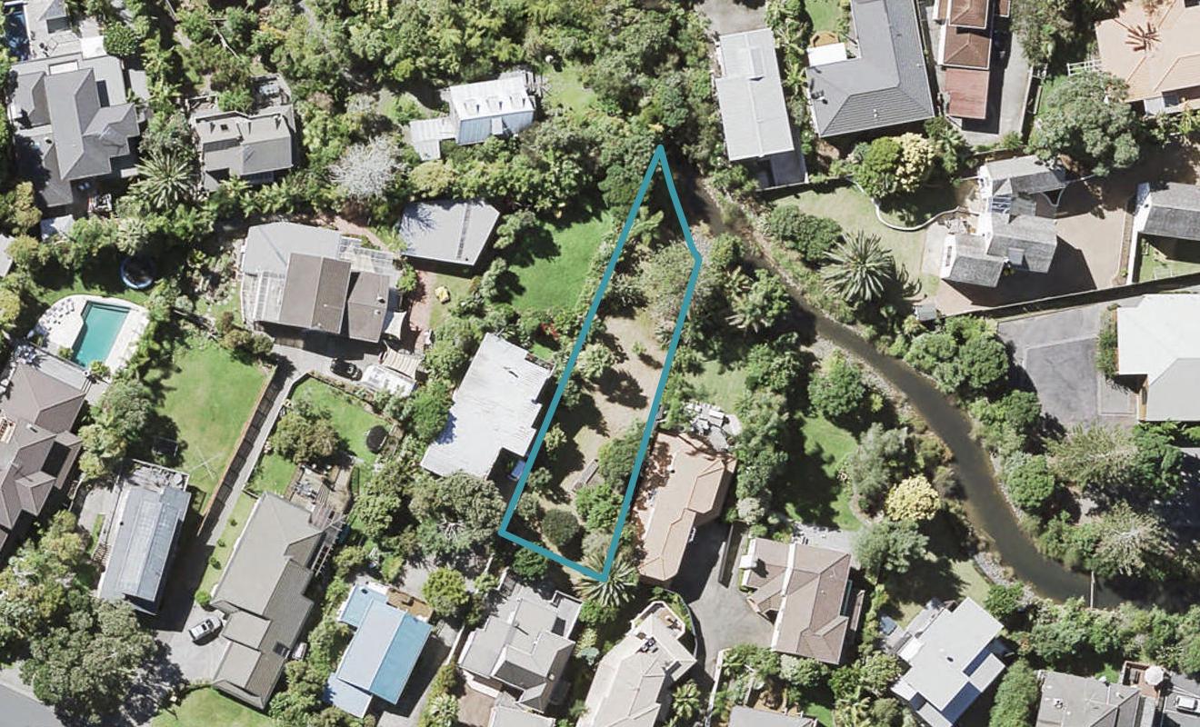 1A Lyons Avenue, Murrays Bay, Auckland - Carousel 1