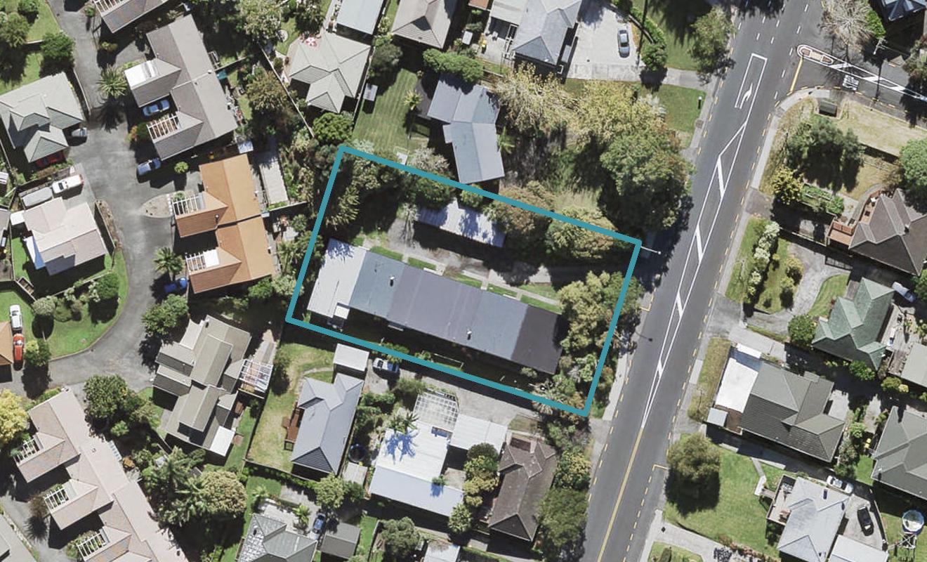 5/134 Edmonton Road, Te Atatu South, Auckland - Carousel 1