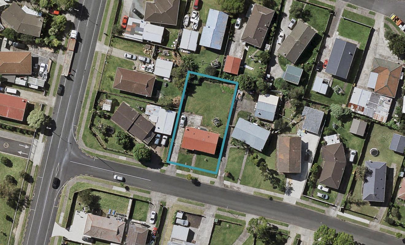 4 Maytime Street, Clover Park, Auckland - Carousel 1