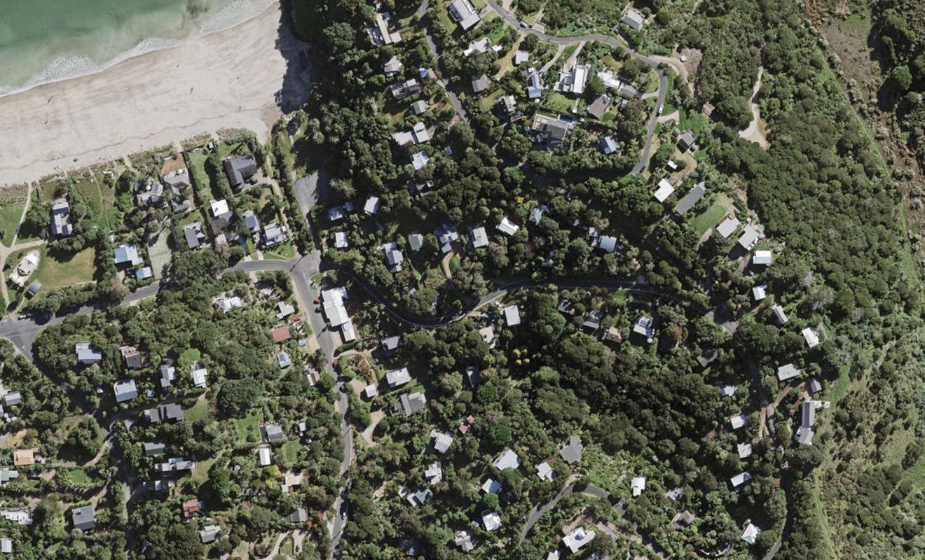 6 Hill Road, Palm Beach, Waiheke Island - Carousel 1