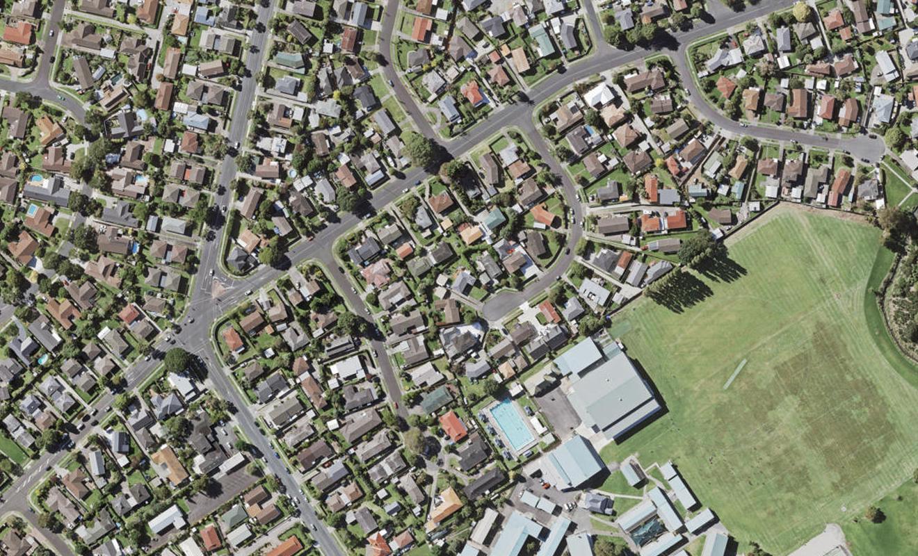 13C Chesley Place, Half Moon Bay, Auckland - Carousel 1