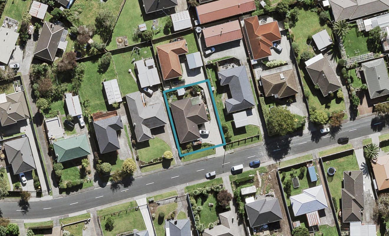 9A Moor Avenue, Te Atatu Peninsula, Auckland - Carousel 1