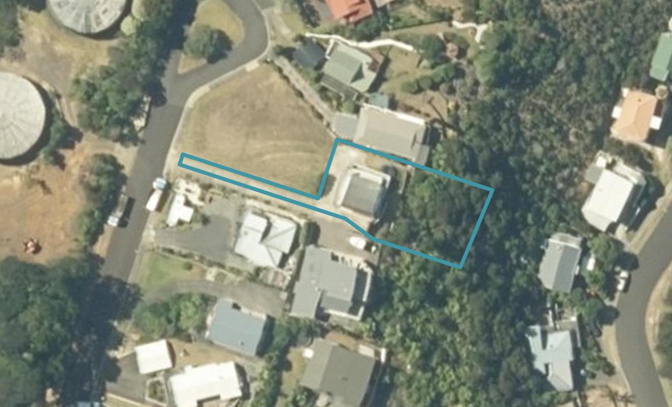 10 Hinemoa Terrace, Tairua, Tairua - Carousel 1