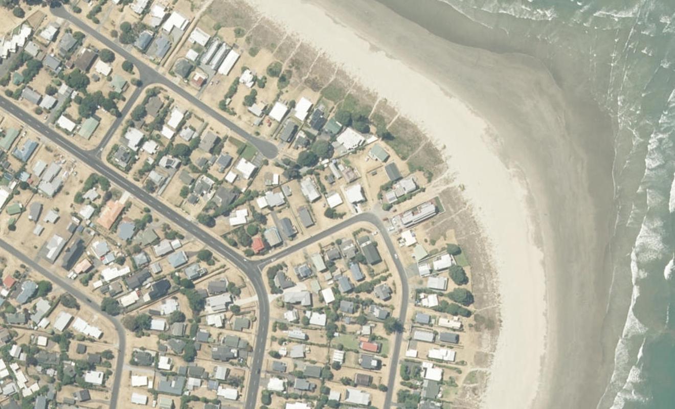 624 Ocean Road, Whangamatā - Carousel 1