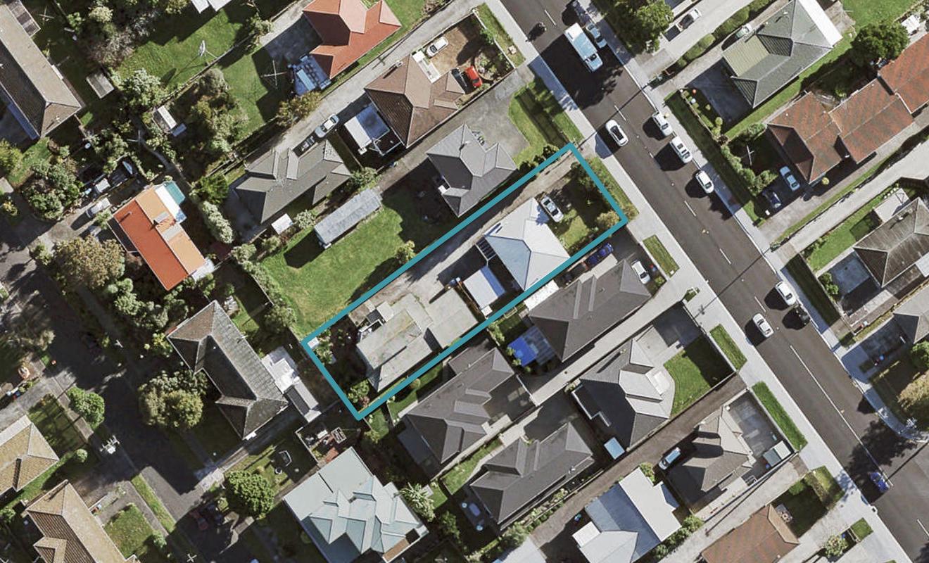 335 Richardson Road, New Windsor, Auckland - Carousel 1
