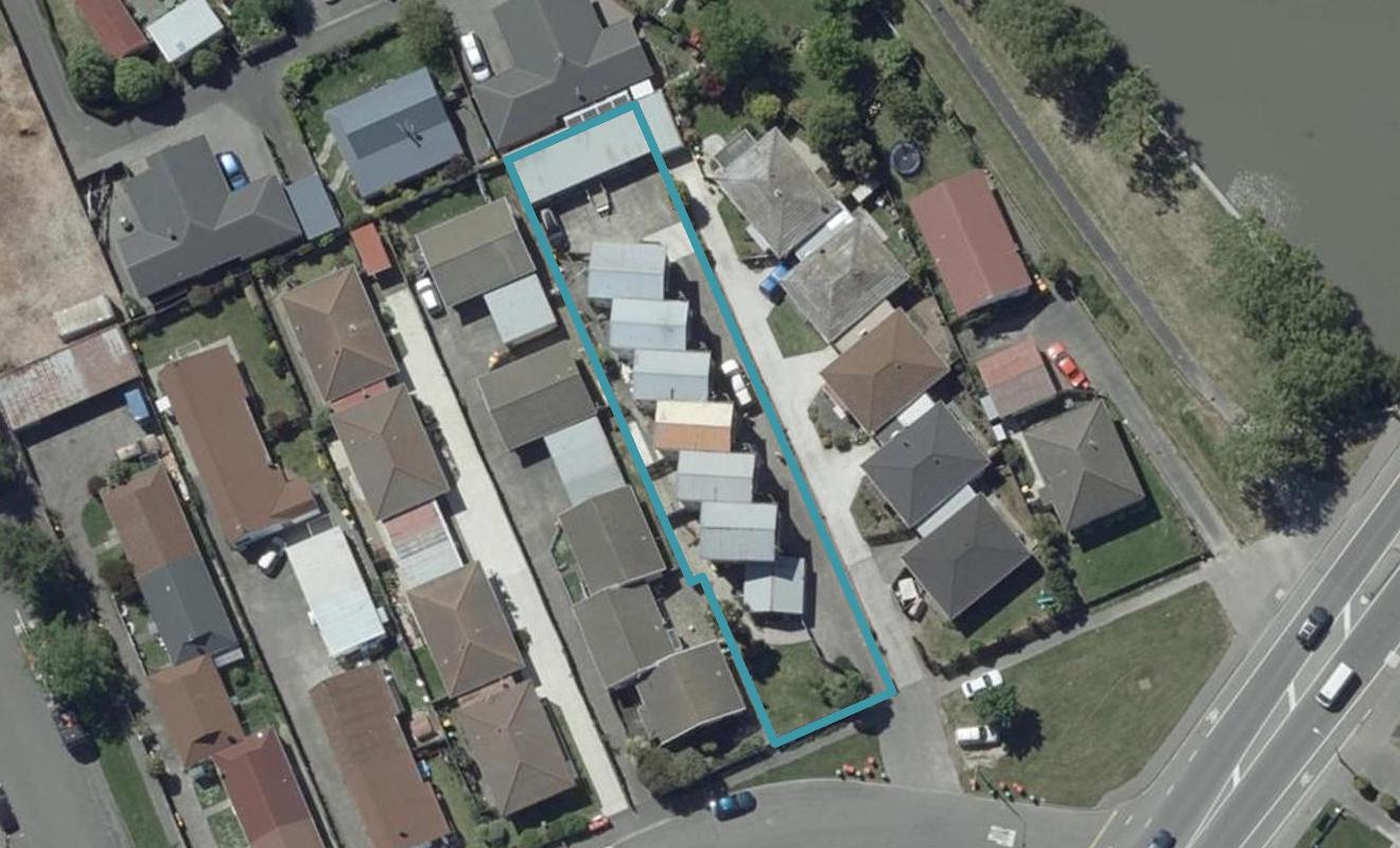 2/8 Lane Street, Woolston, Christchurch - Carousel 1