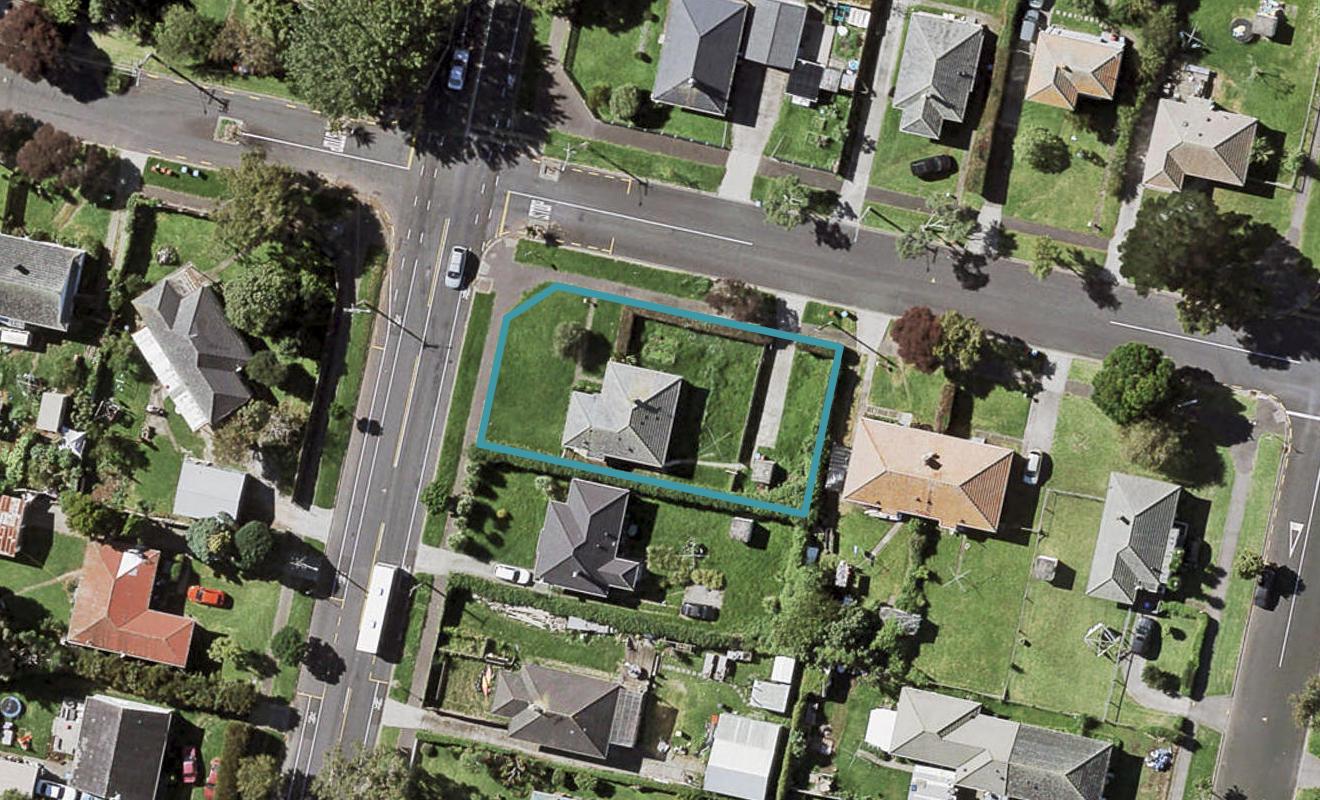37 Anderson Avenue, Point England, Auckland - Carousel 1