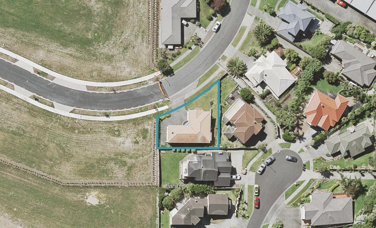 50 Fernhill Way, Oteha, Auckland - Carousel 1