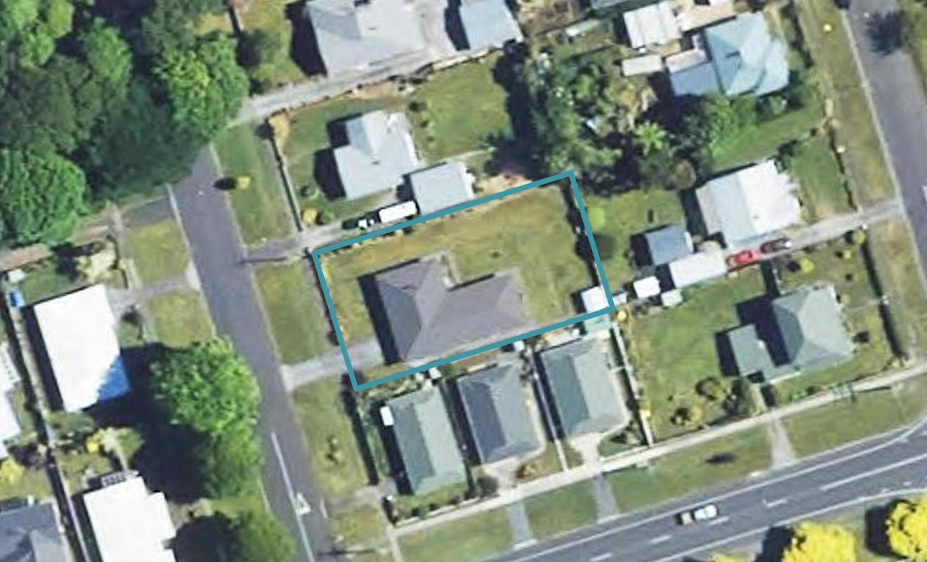 102A Hamlet Street, Stratford - Carousel 1
