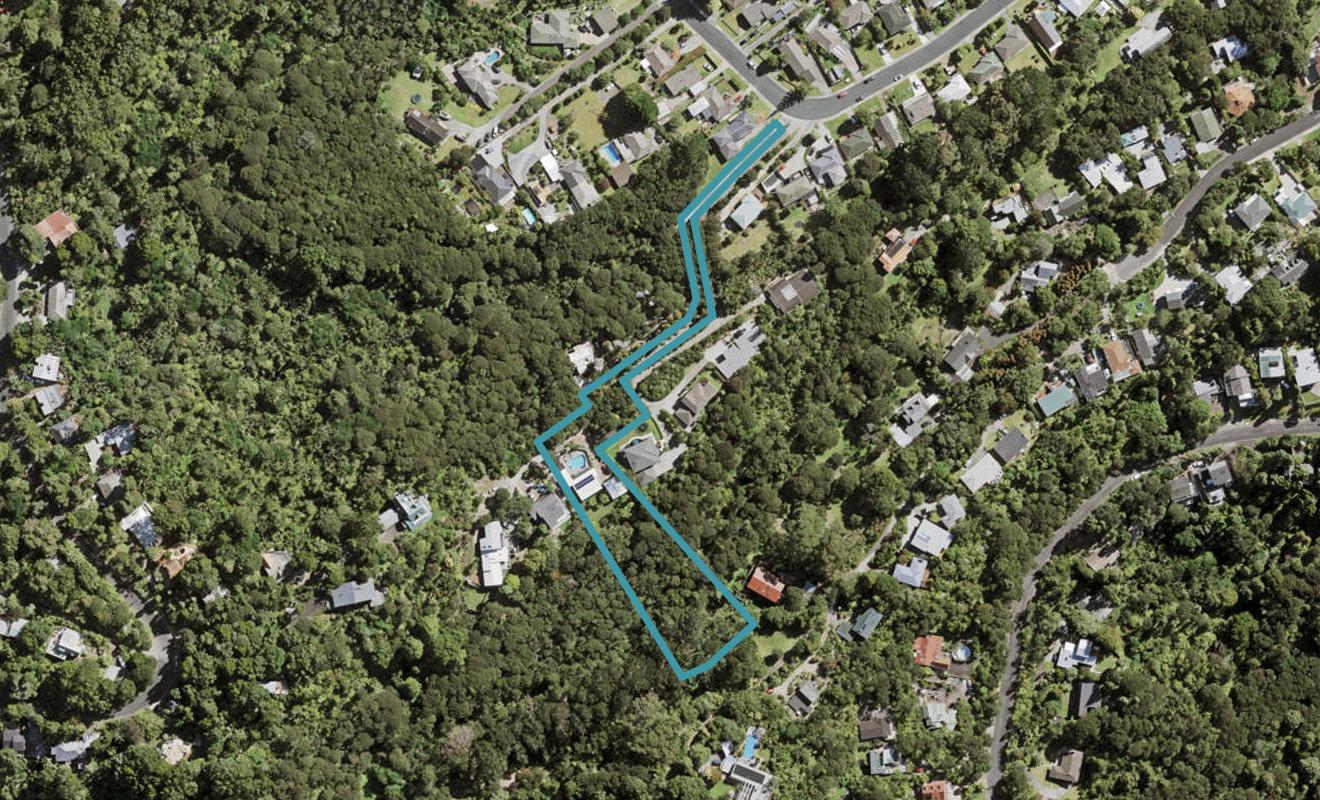 38B Staincross Street, Green Bay, Auckland - Carousel 1