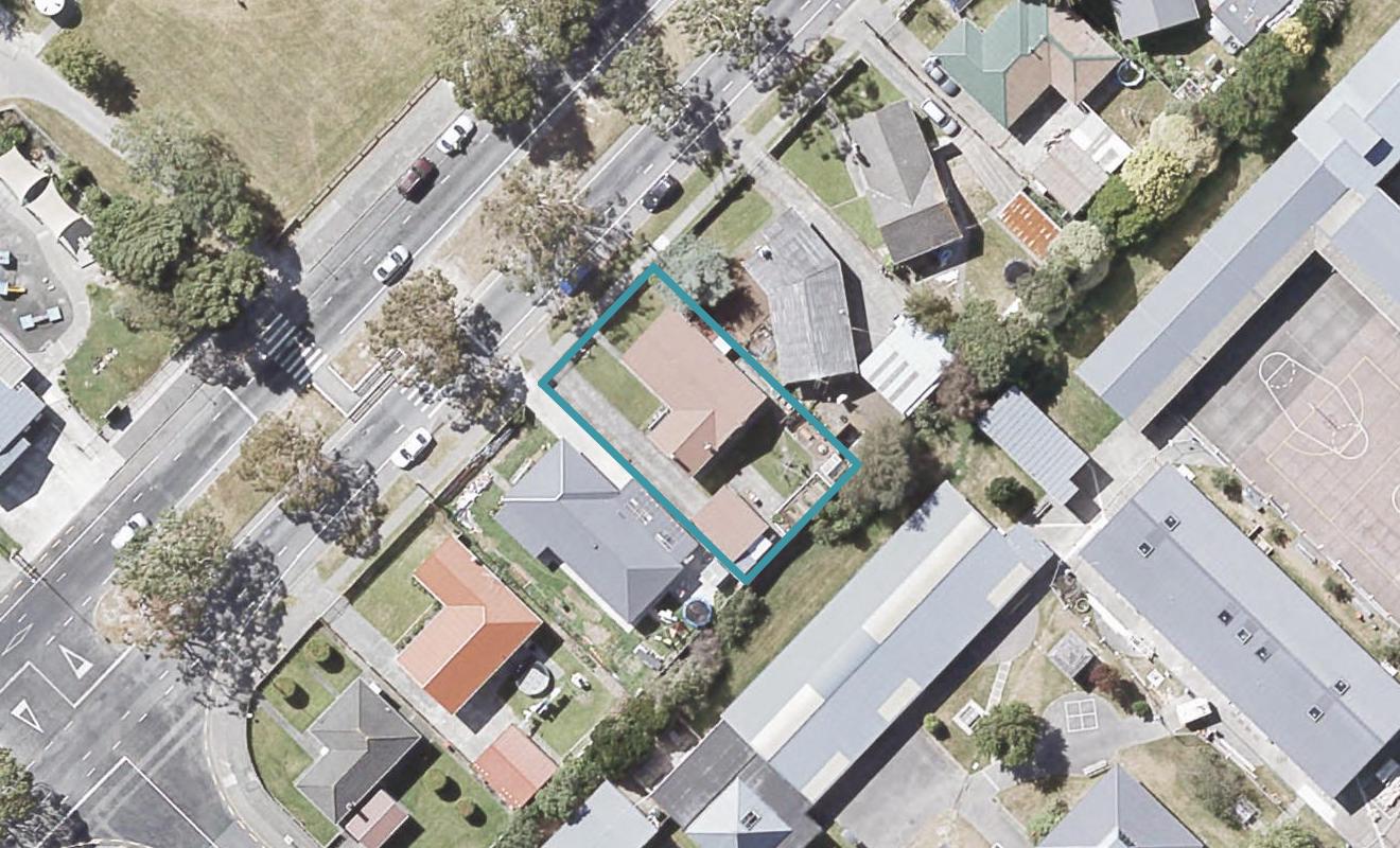 40 Parkway, Wainuiomata, Lower Hutt - Carousel 1