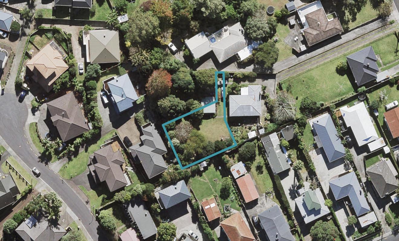 53B Amberley Avenue, Te Atatu South, Auckland - Carousel 1