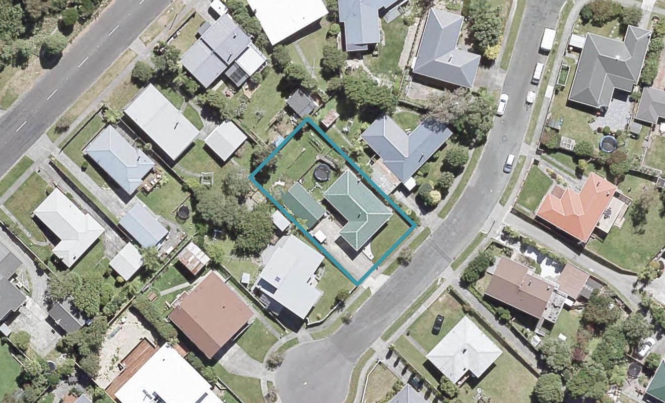 19 Cherry Blossom Grove, Maungaraki, Lower Hutt - Carousel 1