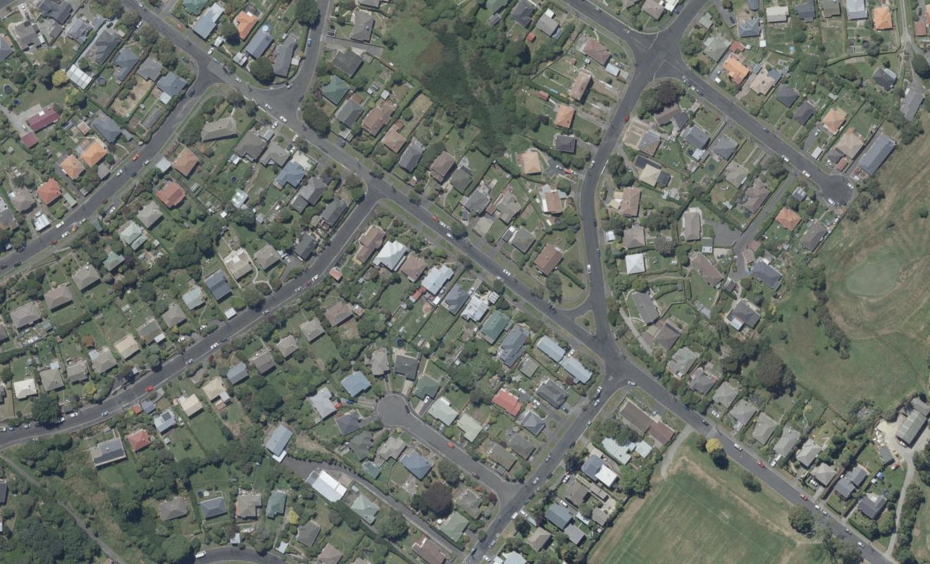 97 Lynn Street, Wakari, Dunedin - Carousel 1