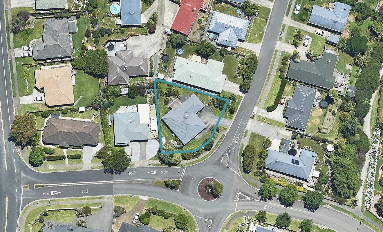1 Mamaku Rise, Welcome Bay, Tauranga - Carousel 1