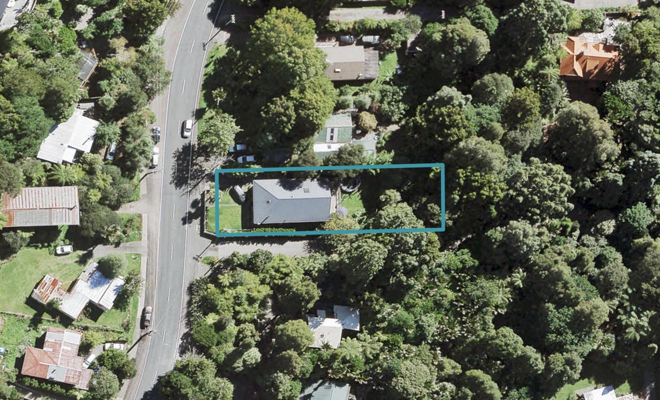 184 Woodlands Park Road, Titirangi, Auckland - Carousel 1