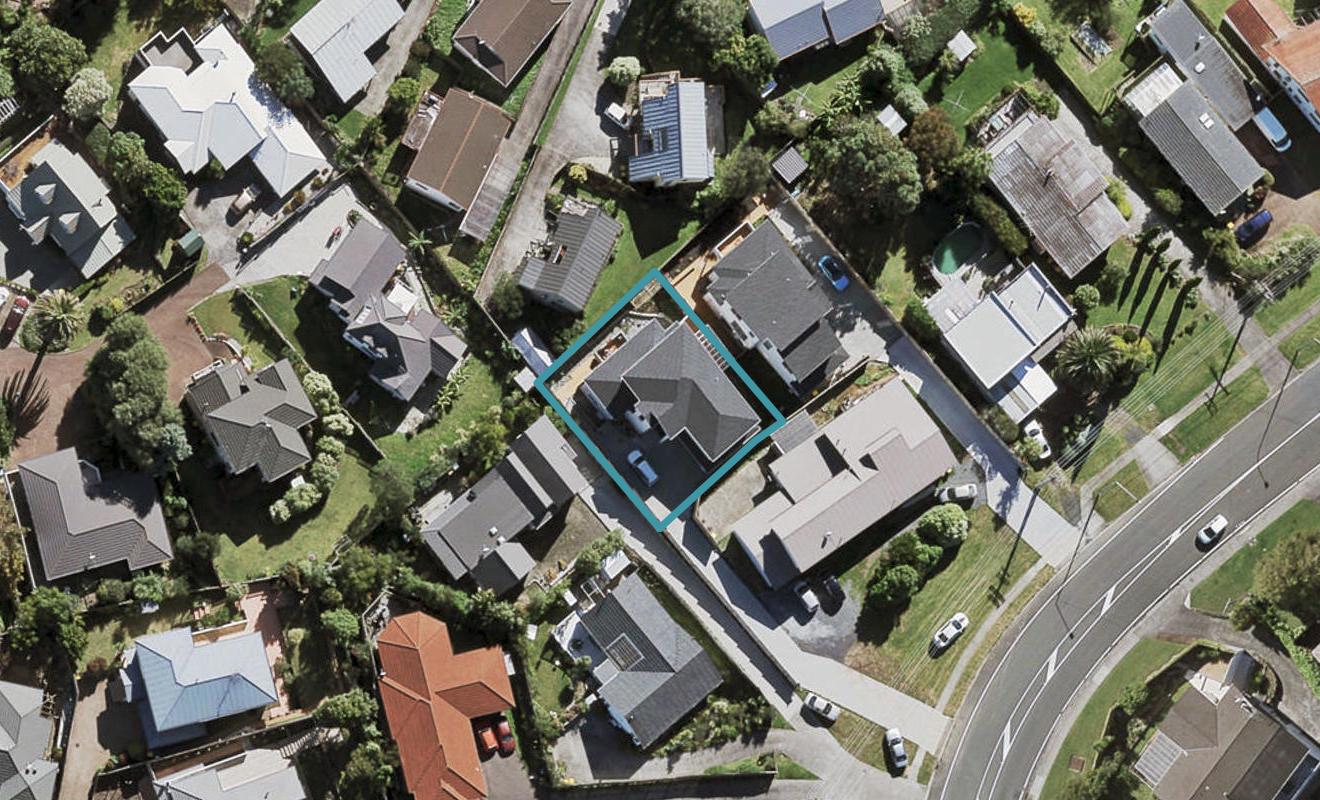 104A Sunset Road, Unsworth Heights, Auckland - Carousel 1