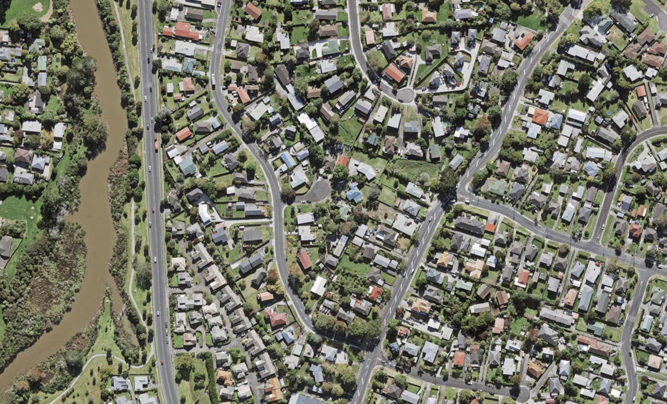 3 Griffiths Place, Te Atatu South, Auckland - Carousel 1