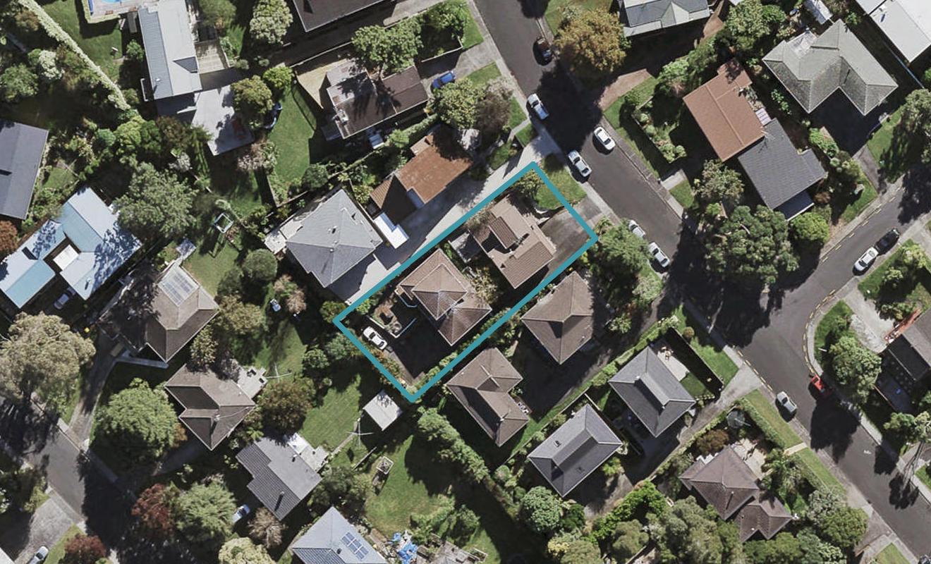 2/72 Stanaway Street, Hillcrest, Auckland - Carousel 1