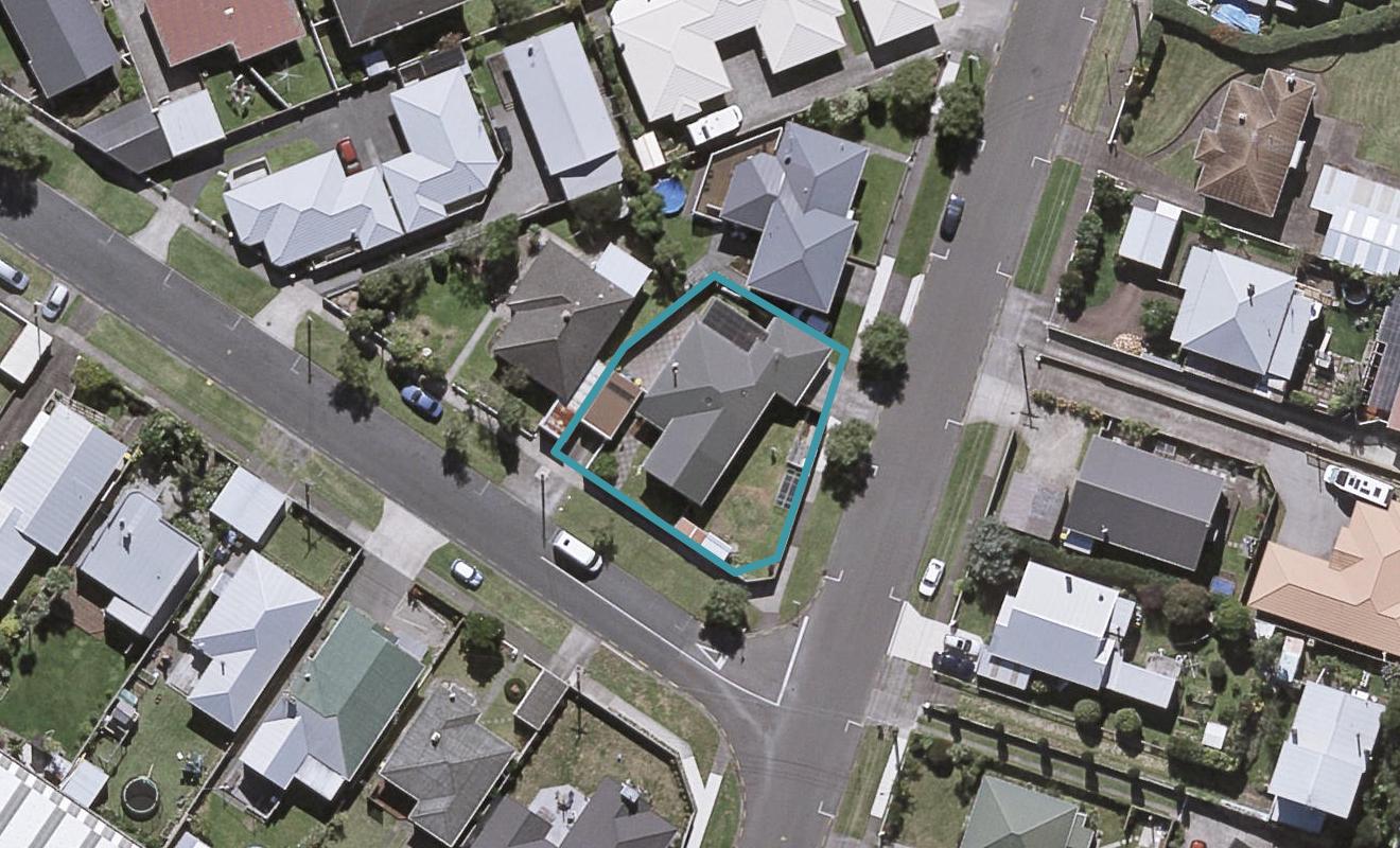 7 Vogel Street, Fitzroy, New Plymouth - Carousel 1