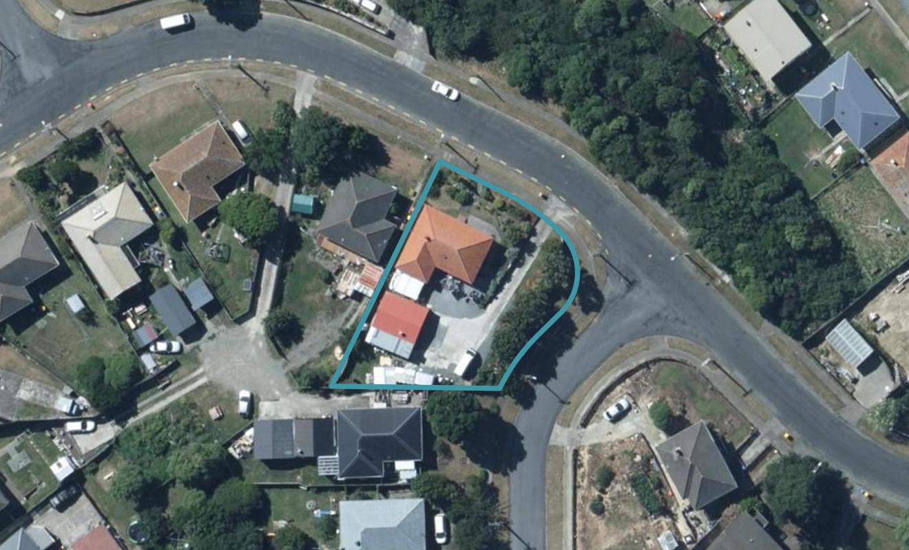 38 Gloucester Street, Cannons Creek, Porirua - Carousel 1
