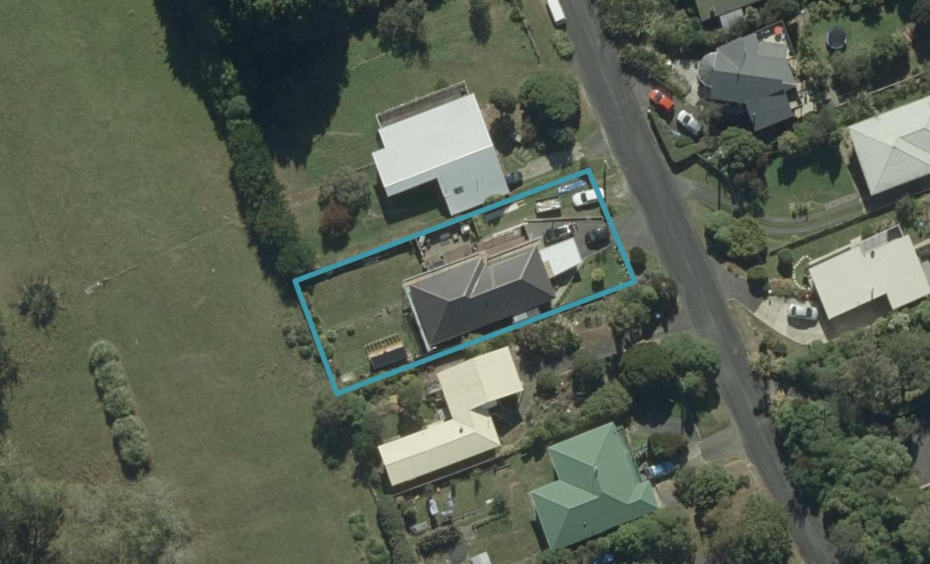 26 Frances Street, Broad Bay, Dunedin - Carousel 1