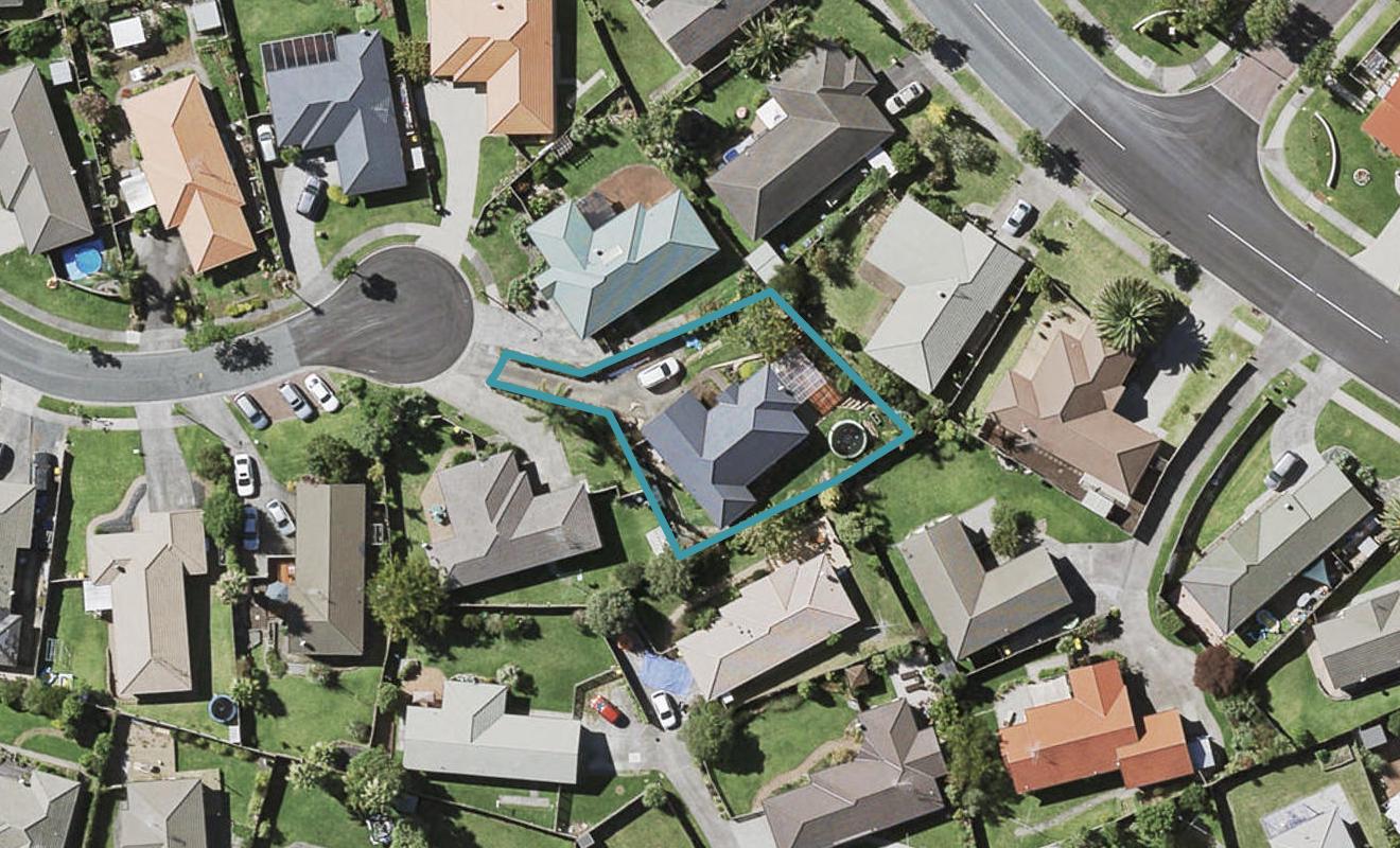 29 Brompton Place, Burswood, Auckland - Carousel 1