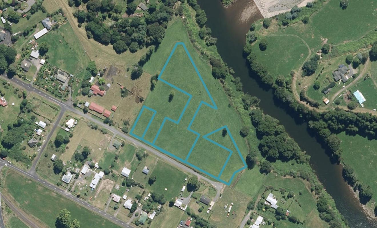 10 Whakapaki Street, MANUNUI, TAUMARUNUI - Carousel 1