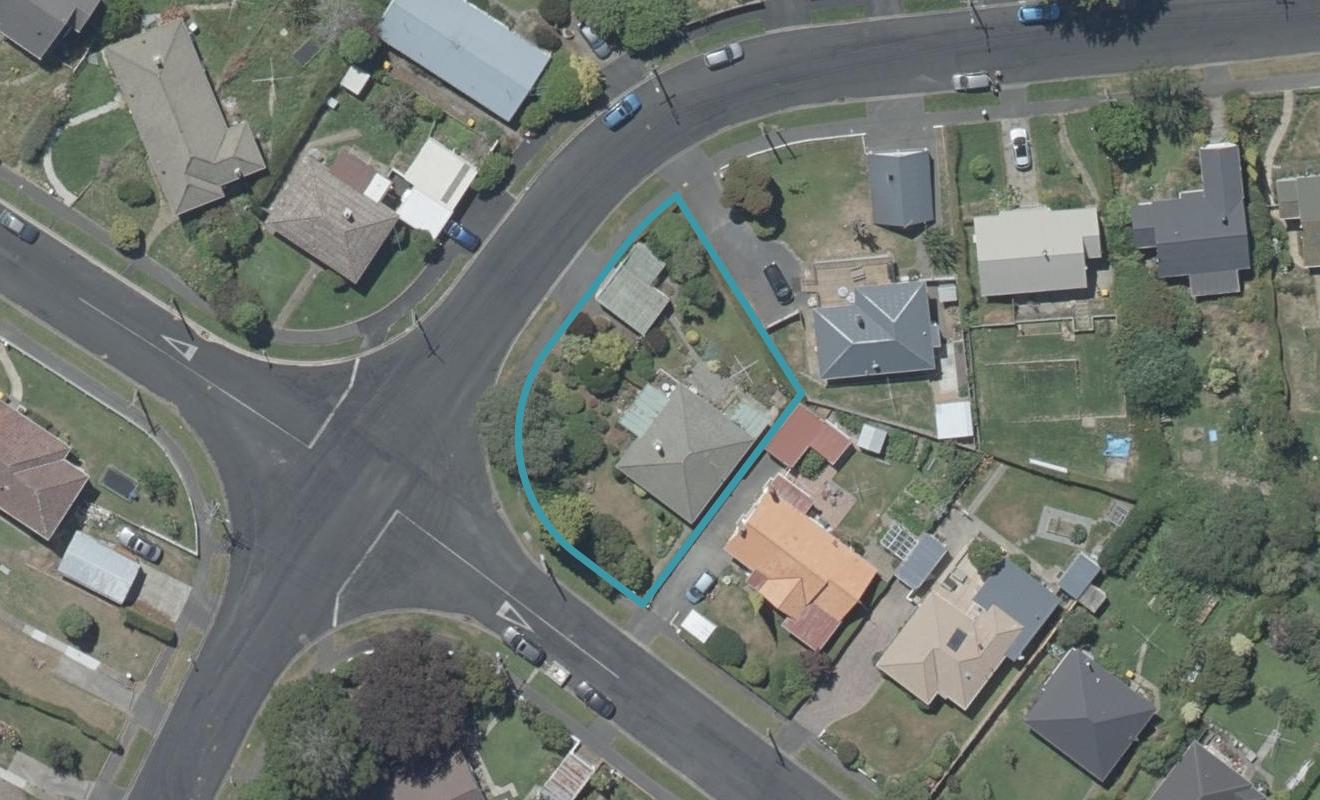 196 Burt Street, Wakari, Dunedin - Carousel 1