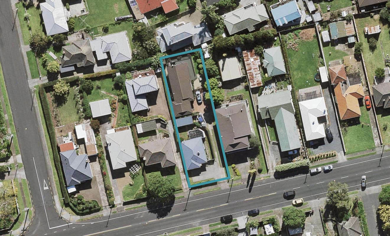 2/18 Church Road, Mangere Bridge, Auckland - Carousel 1