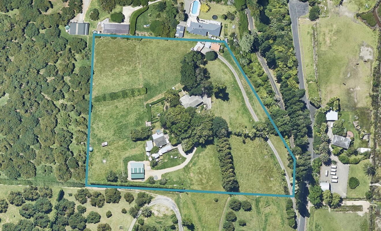 25 Ngapeke Road, Welcome Bay, Tauranga - Carousel 1